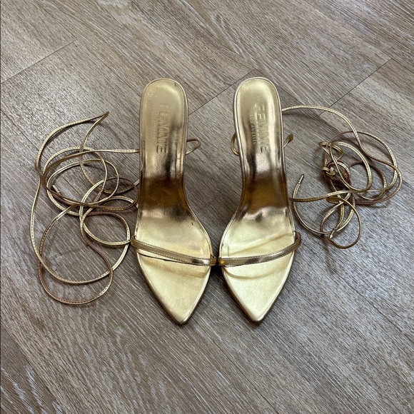 FEMME LA Los Angeles Luce Minimale Gold Strappy High Heels Size 41 - Picture 3 of 11